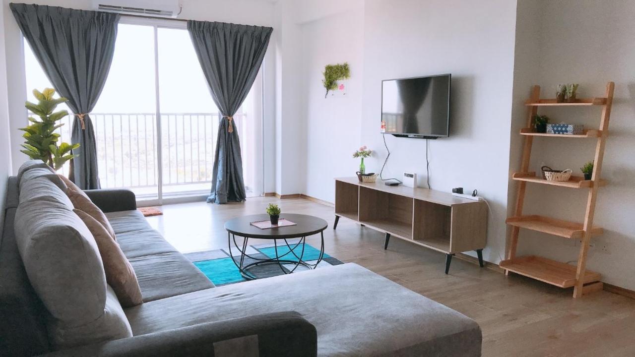 Traveler'S Homestay 旅人窝@ The Venus Sitiawan Kampong Lumut Kiri Exterior photo