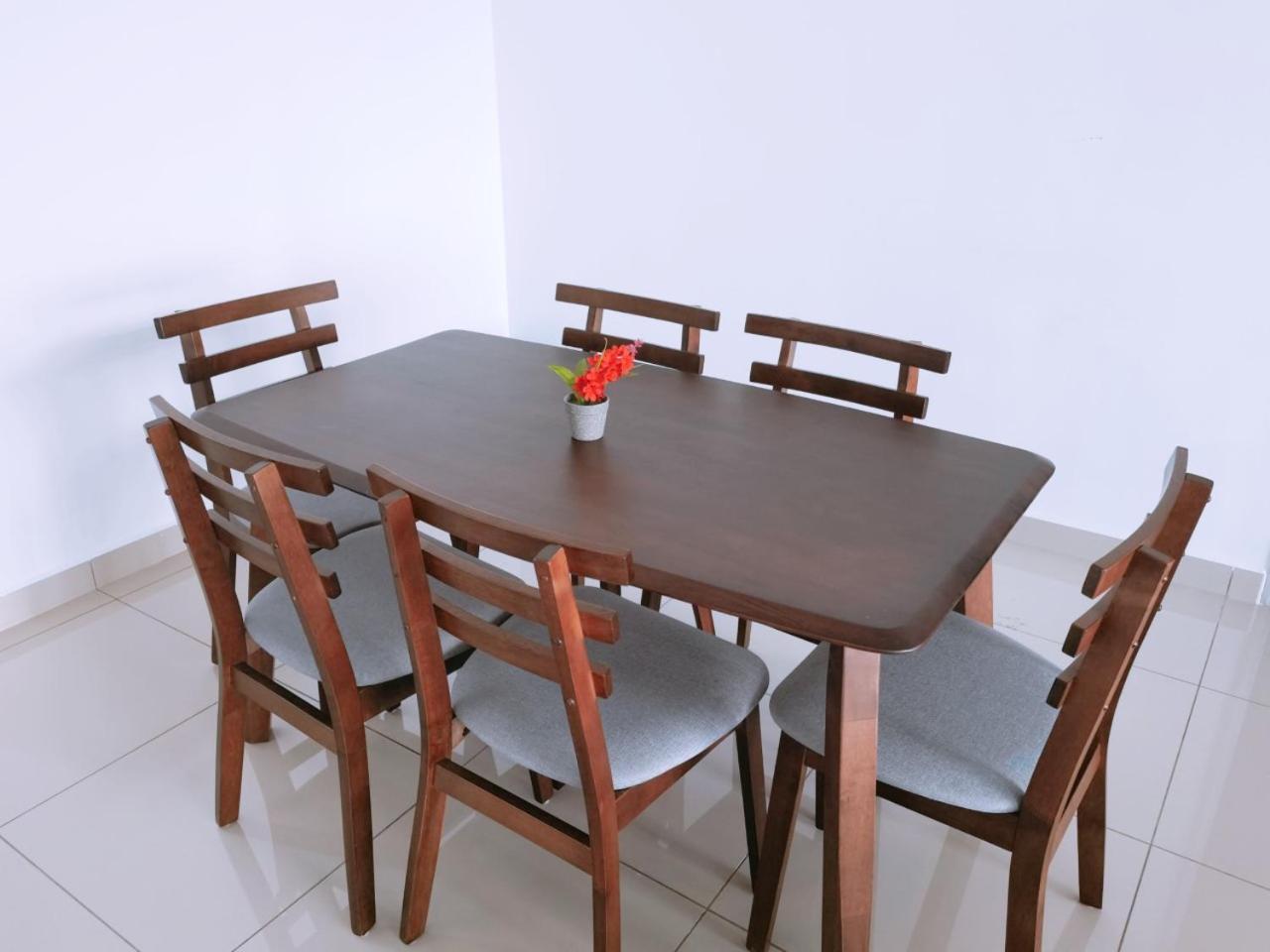 Traveler'S Homestay 旅人窝@ The Venus Sitiawan Kampong Lumut Kiri Exterior photo