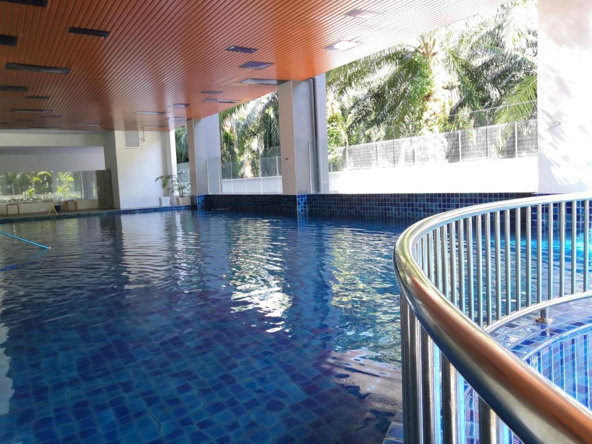 Traveler'S Homestay 旅人窝@ The Venus Sitiawan Kampong Lumut Kiri Exterior photo